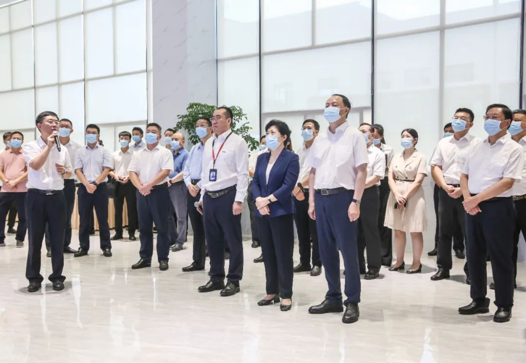 湖南省委常委、長沙市委書記吳桂英率隊考察長沙大華股份智慧物聯終端制造基地